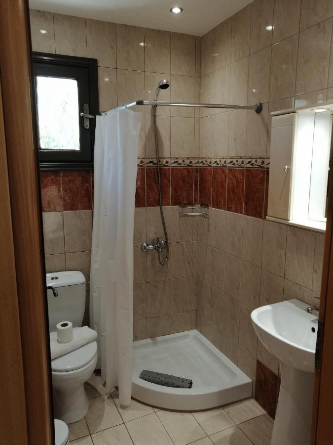 Oasis Apartments Livadia  외부 사진