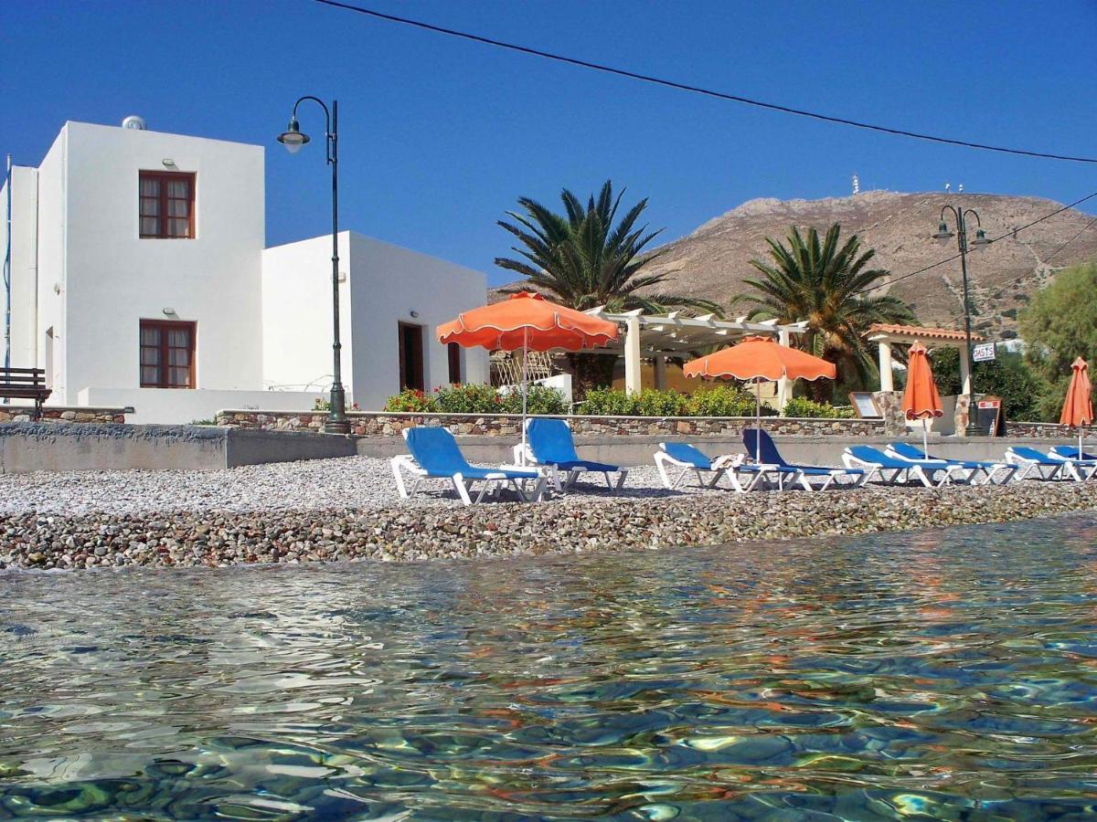 Oasis Apartments Livadia  외부 사진