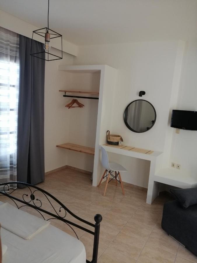 Oasis Apartments Livadia  외부 사진