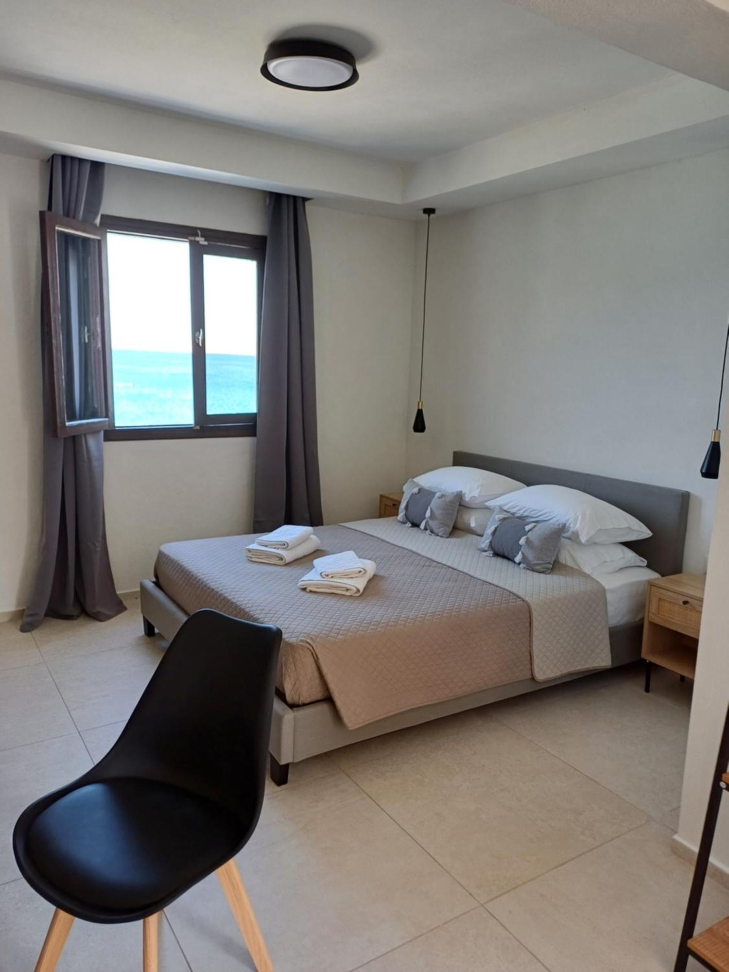 Oasis Apartments Livadia  외부 사진