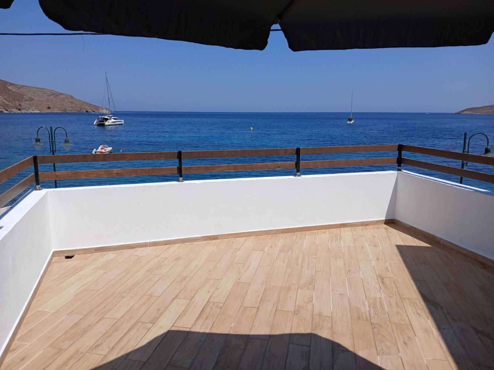 Oasis Apartments Livadia  외부 사진