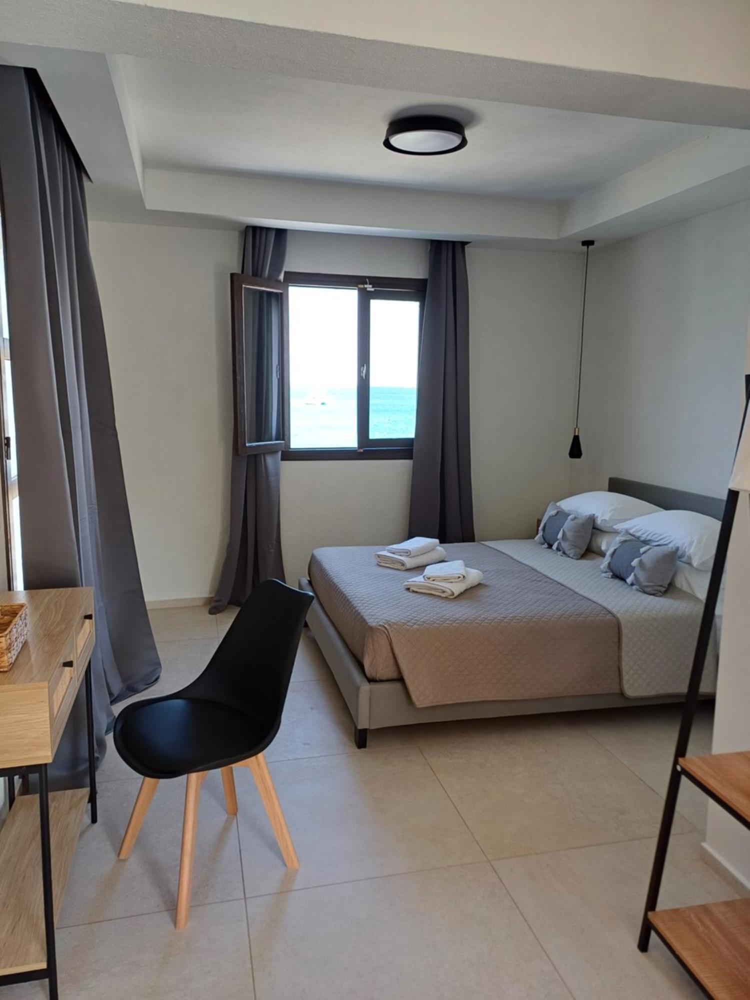 Oasis Apartments Livadia  외부 사진